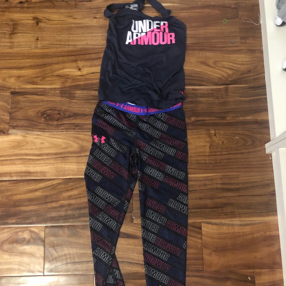 Under armour outfit !